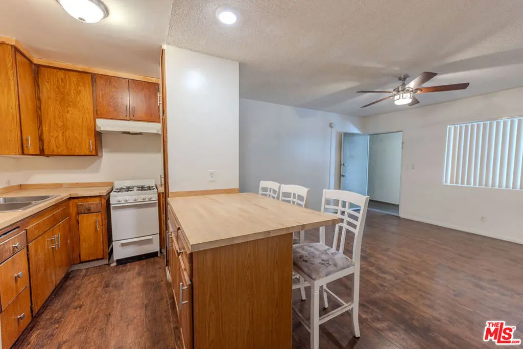 Condominium for rent at 275 Lucas Avenue 4, Los Angeles, CA and 1 bath
