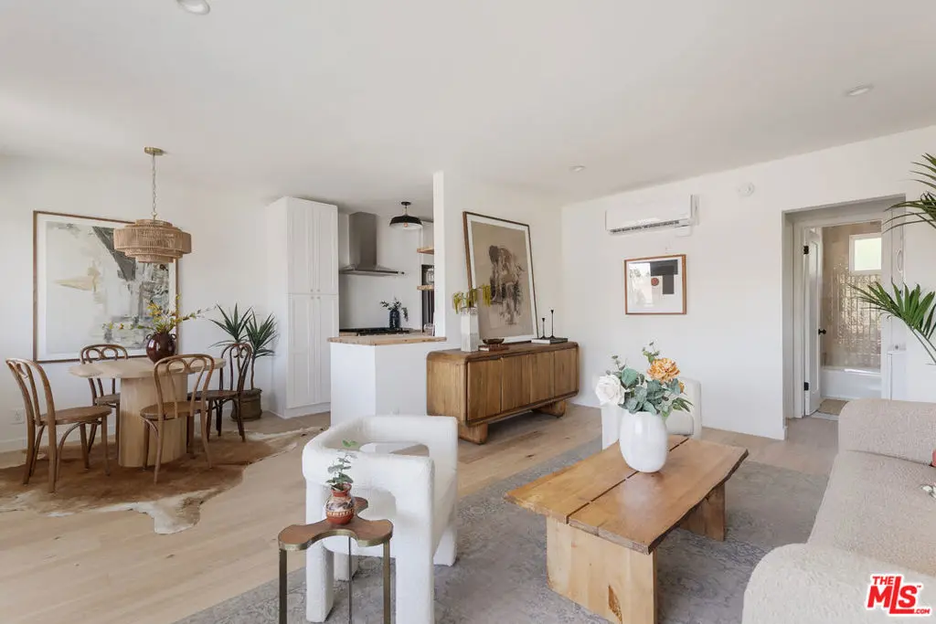 Condominium for sale at 2135 Bellevue Avenue 10, Los Angeles, CA featuring 1 bed and 1 bath