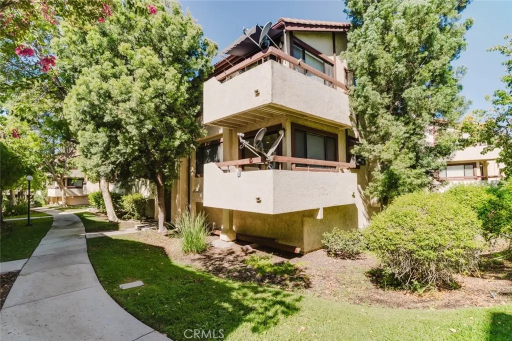 18185 W Sundowner Way 837, Canyon Country, CA — listing photo 1