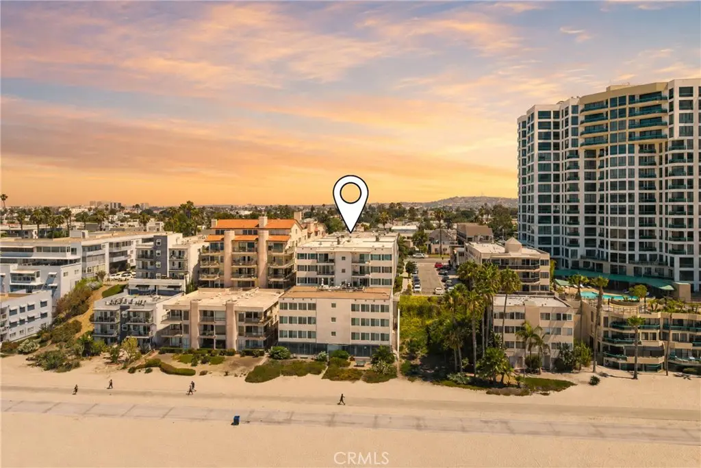 Condominium for sale at 21 7th Place 510, Long Beach, CA featuring 2 beds and 2 baths