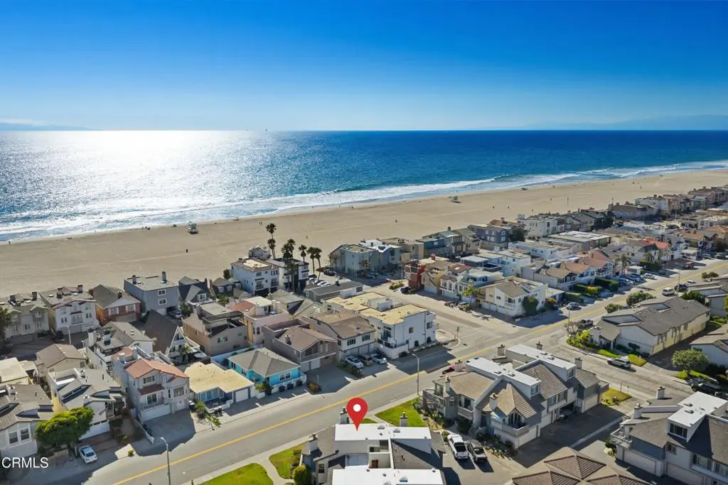 Condominium for sale at 4532 La Brea Street, Oxnard, CA featuring 2 beds and 2 baths