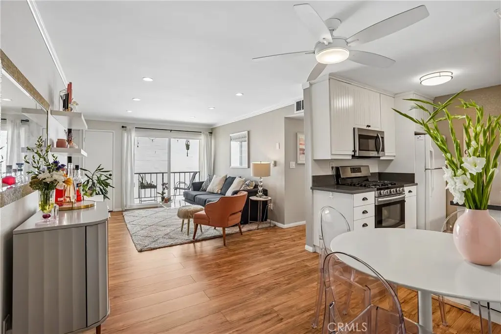 Condominium for sale at 1600 Ardmore Avenue 319, Hermosa Beach, CA featuring 2 beds and 1 bath