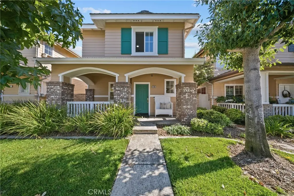 230 E Pleasant Valley, Port Hueneme, CA — listing photo 1
