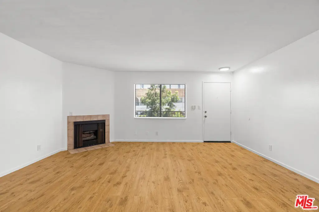 Condominium for rent at 3939 Moore Street 105, Los Angeles, CA featuring 2 beds and 2 baths