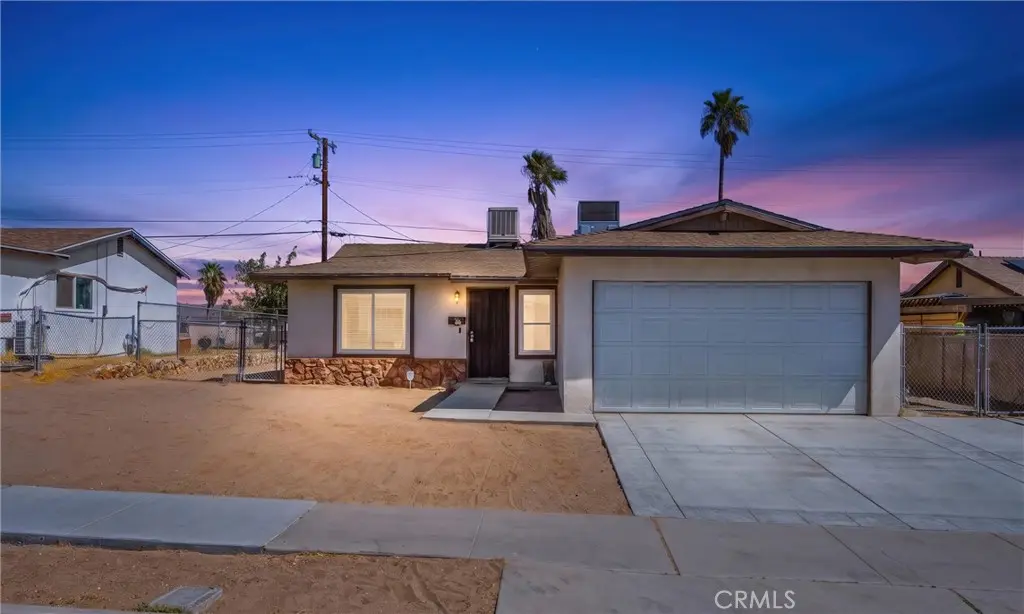 1933 Forane, Barstow, CA — listing photo 1