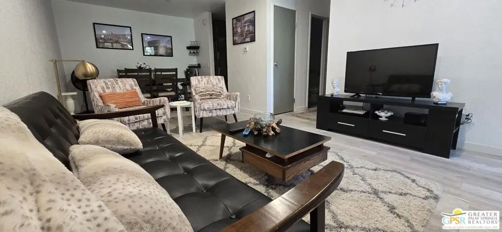 2825 N Los Felices Road 213, Palm Springs, CA — listing photo 1