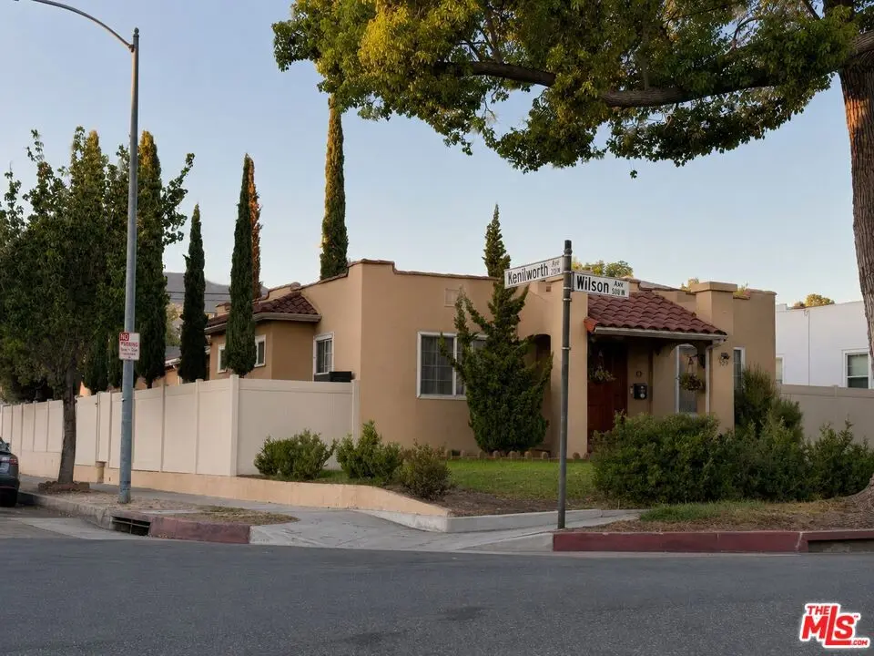 Single Family Residence for sale at 529 W Wilson Avenue, Glendale, CA featuring 3 beds and 2 baths