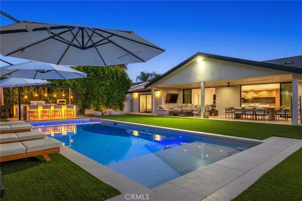 23501 Berdon Street, Woodland Hills, CA — listing photo 1