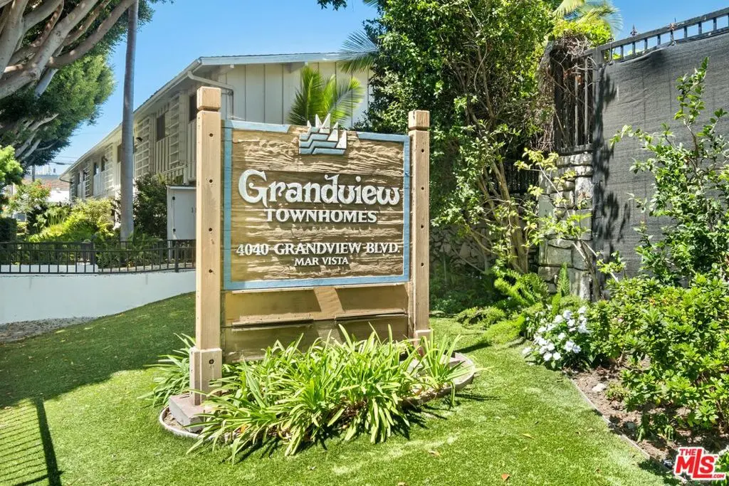 Condominium for sale at 4040 Grand View Boulevard 60, Los Angeles, CA featuring 2 beds and 2 baths