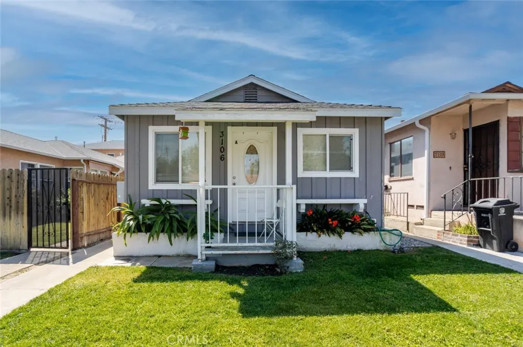 3106 W Victory B, Burbank, CA — listing photo 1
