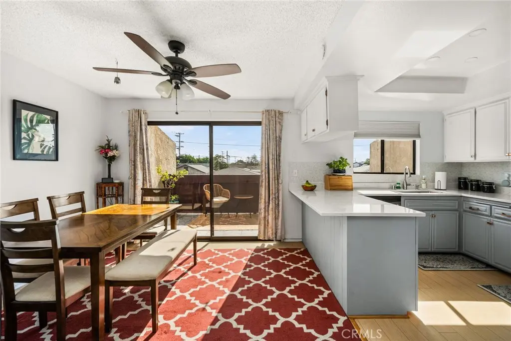 320 W 220th Unit 4, Carson, CA — listing photo 1