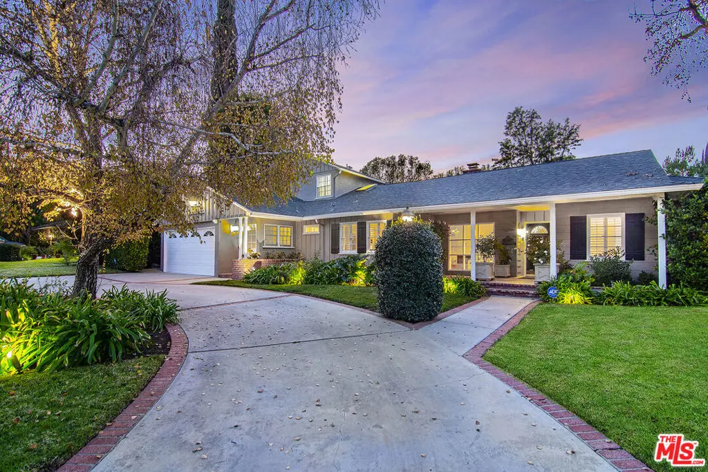 Residential Lease for rent at 4755 Alonzo Avenue, Los Angeles, Los Angeles County, CA featuring 5 beds and 4 baths