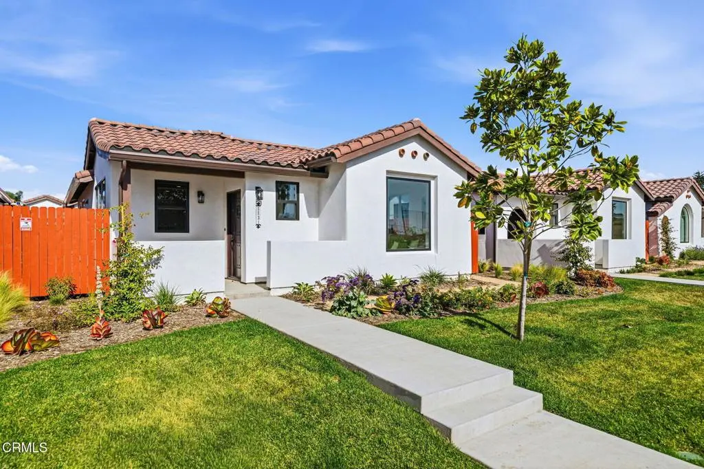Single Family Residence for sale at 1131 W 2nd Street, Oxnard, CA featuring 3 beds and 2 baths