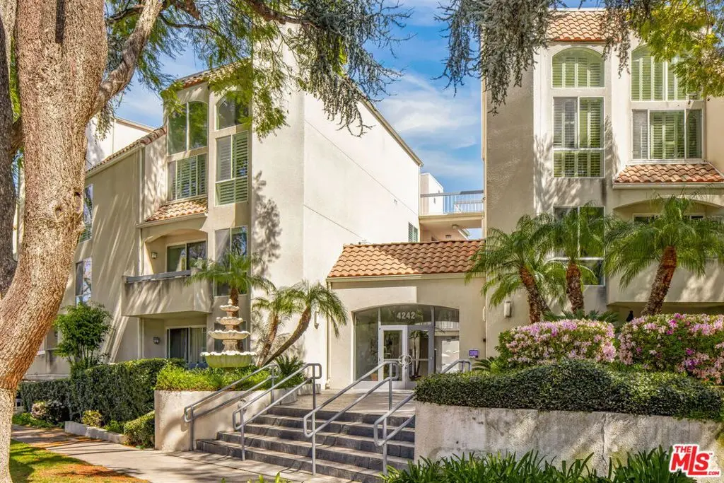 4242 Stansbury Avenue 116, Sherman Oaks, CA — listing photo 1