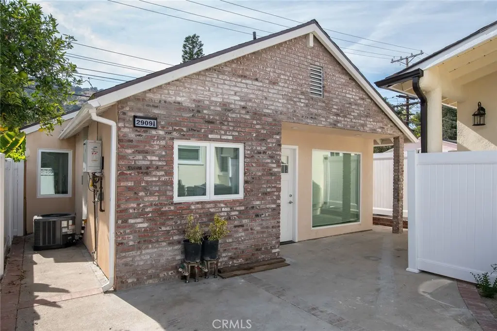 2909 A Canada Boulevard A, Glendale, CA — listing photo 1