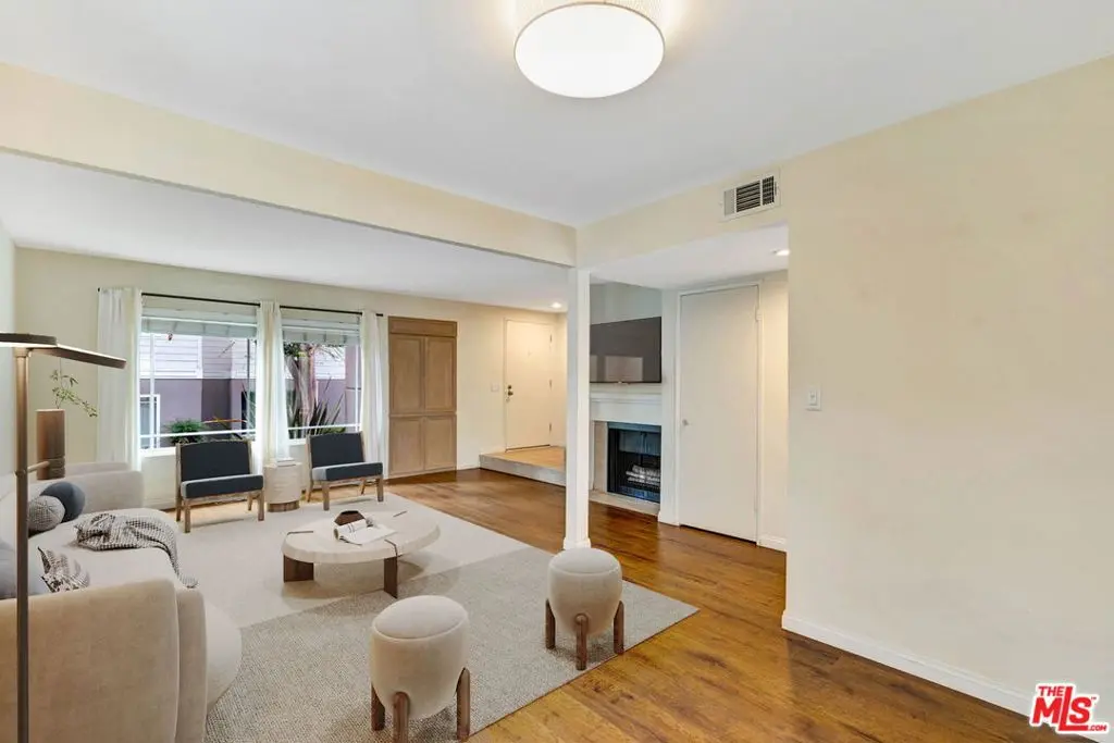 Condominium for rent at 10239 White Oak Avenue 1, Los Angeles, CA featuring 3 beds and 3 baths