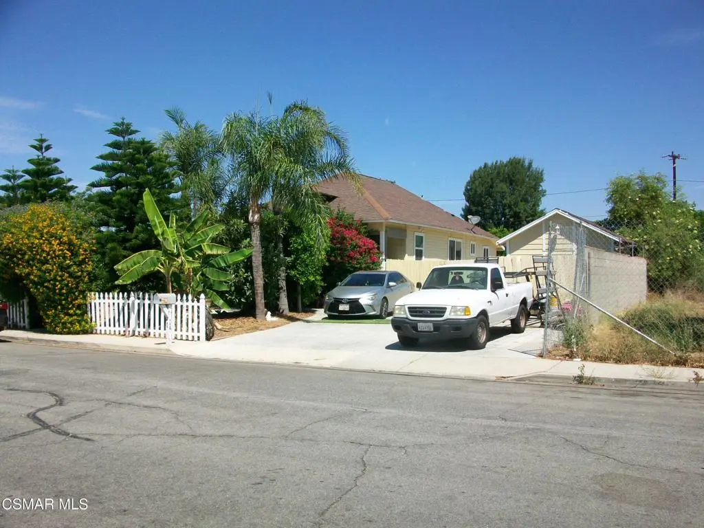 923 Pacific Avenue, Simi Valley, CA — listing photo 1