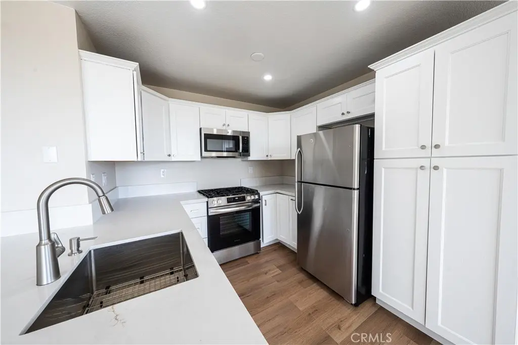 Condominium for sale at 2568 Avenida Del 201, Corona, CA featuring 2 beds and 2 baths