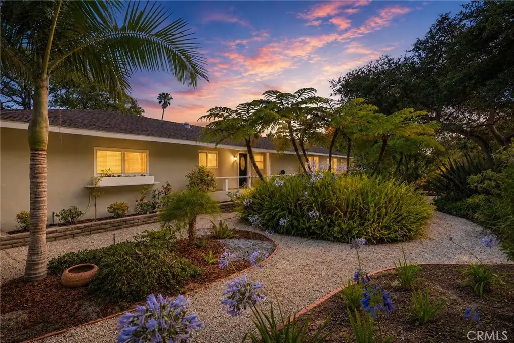 Residential Lease for rent at 56 La Vuelta, Montecito, Santa Barbara County, CA featuring 4 beds and 4 baths
