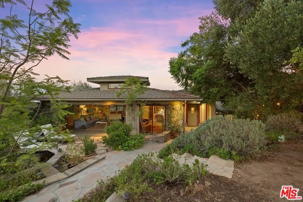 20634 Medley Lane, Topanga, CA — listing photo 1