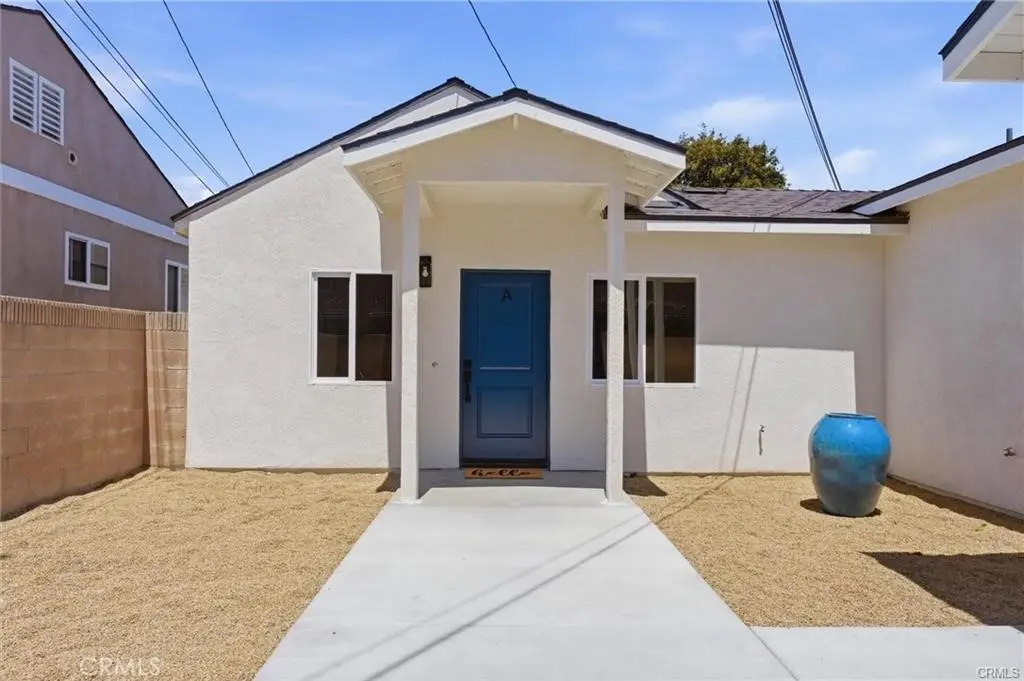 Residential Lease for rent at 2155 Euclid Avenue A, Long Beach, Los Angeles County, CA featuring 1 bed and 1 bath