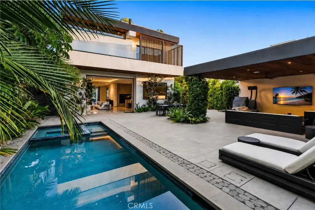 Single Family Residence for sale at 6517 Colgate Avenue, Los Angeles, CA featuring 4 beds and 6 baths