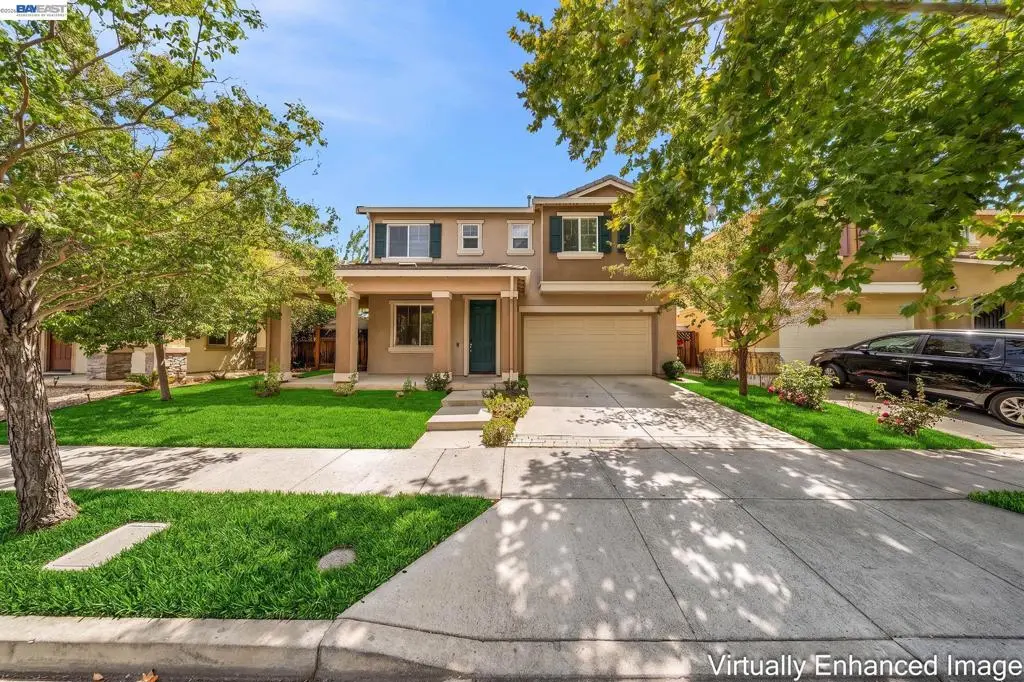 Single Family Residence for sale at 2321 Blue Ridge Ave, Brentwood, CA featuring 4 beds and 3 baths