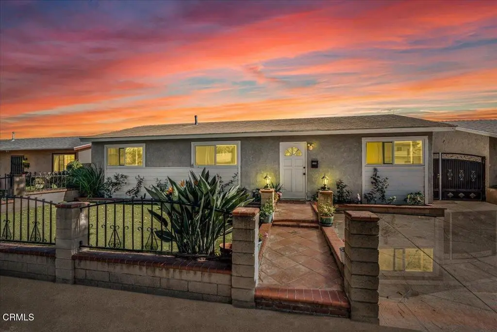 Single Family Residence for sale at 1844 Macarthur Place, Oxnard, CA featuring 3 beds and 2 baths