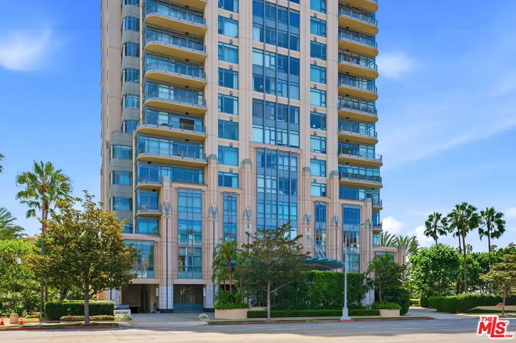 Condominium for sale at 10800 Wilshire Boulevard 403, Los Angeles, CA featuring 3 beds and 4 baths