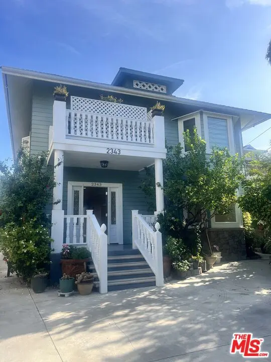 Residential Lease for rent at 2343 Ocean View Avenue, Los Angeles, Los Angeles County, CA featuring 3 beds and 2 baths