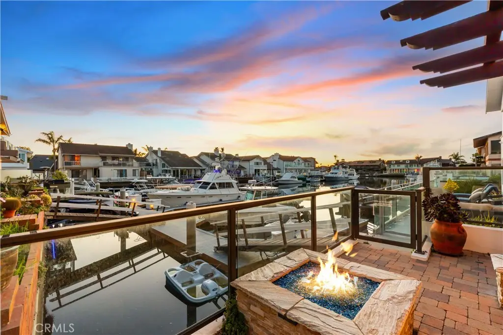 16455 Ladona Circle, Huntington Beach, CA — listing photo 1