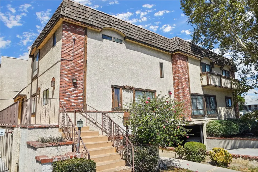 14239 Sherman Way 3, Van Nuys, CA — listing photo 1
