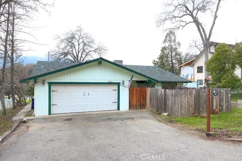 40632 Goldside, Oakhurst, CA — listing photo 1