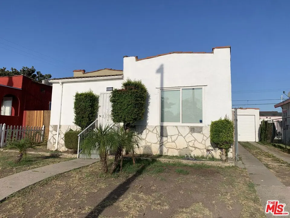 Single Family Residence for sale at 6055 7th Avenue, Los Angeles, CA featuring 3 beds and 2 baths