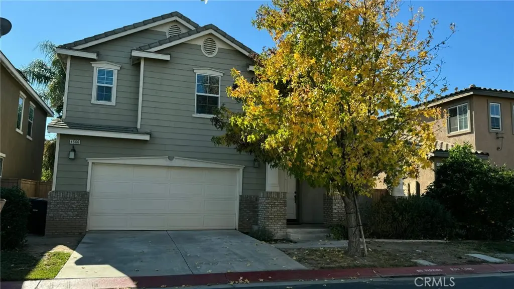 Single Family Residence for rent at 4566 Nicole, Riverside, CA featuring 5 beds and 3 baths