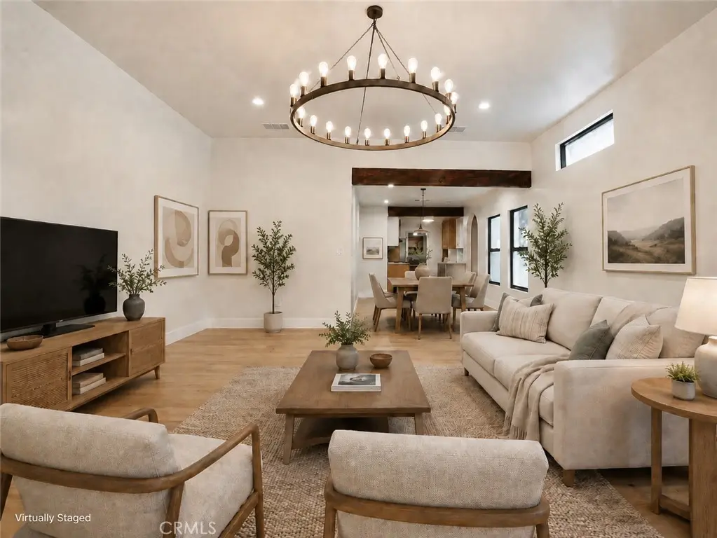 Residential Lease for rent at 3432 Larissa, Los Angeles, Los Angeles County, CA featuring 2 beds and 3 baths