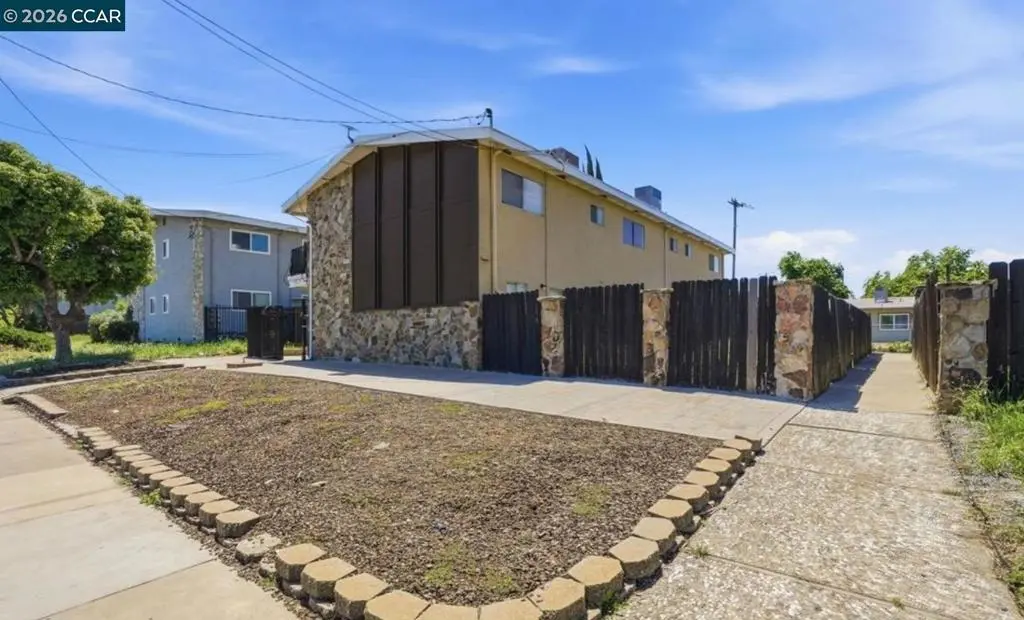 Residential Lease for rent at 3513 Fairview, Antioch, CA featuring 2 beds and 2 baths