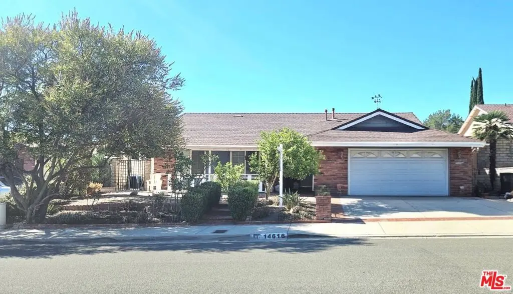 Single Family Residence for sale at 14616 Daisy Meadow Street, Santa Clarita, CA featuring 4 beds and 2 baths