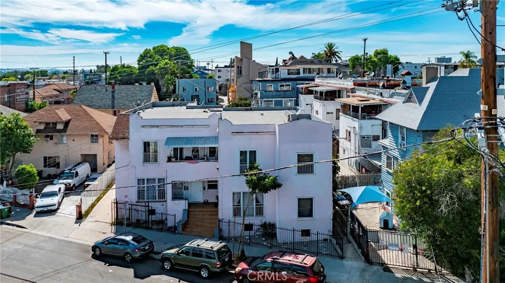 Quadruplex for sale at 1409 Courtland Avenue, Los Angeles, CA