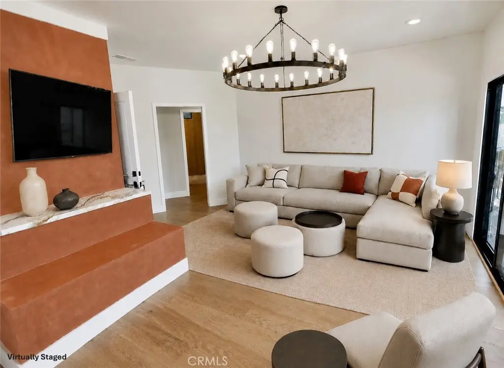 Residential Lease for rent at 3434 Larissa, Los Angeles, Los Angeles County, CA featuring 2 beds and 3 baths
