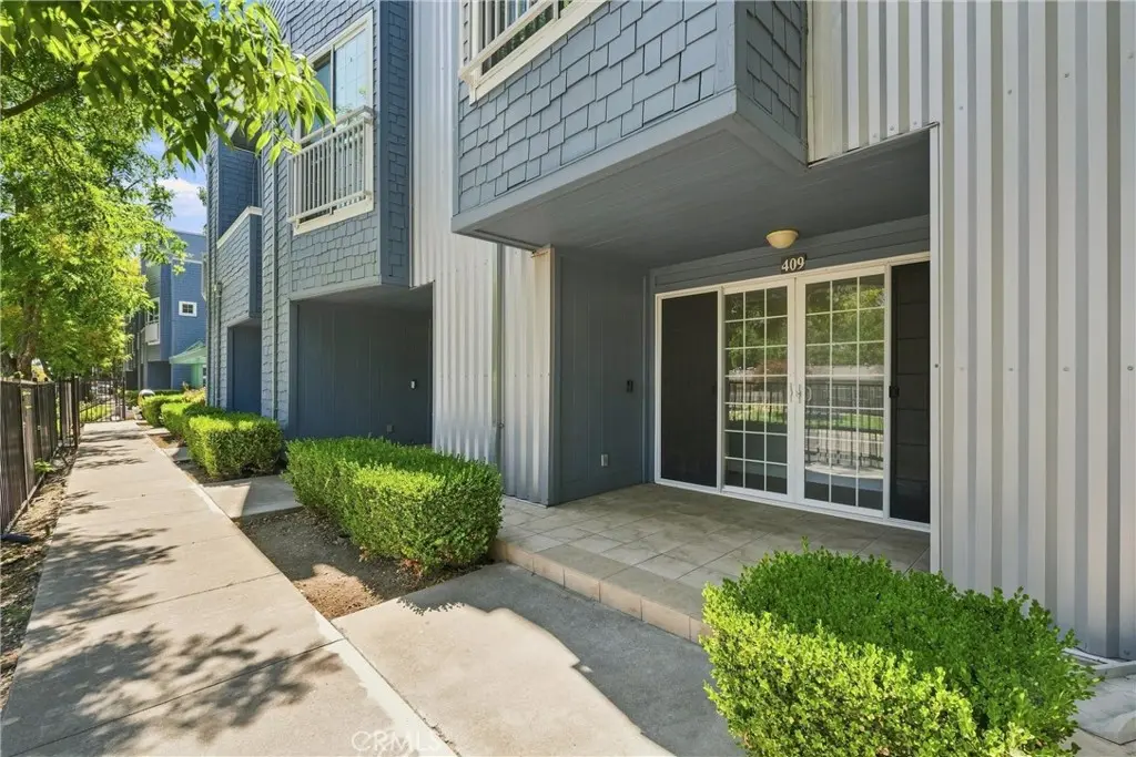 409 Harriet Lane, West Sacramento, CA — listing photo 1
