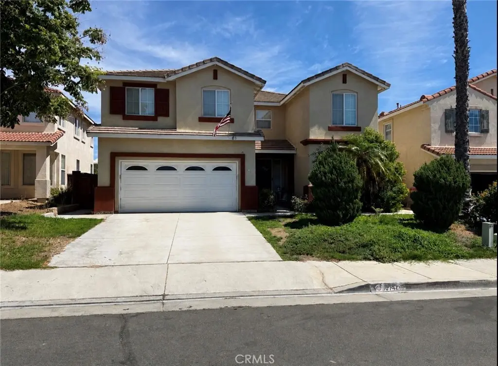 Residential Lease for rent at 39742 Pinedale Way, Murrieta, Riverside County, CA featuring 5 beds and 3 baths