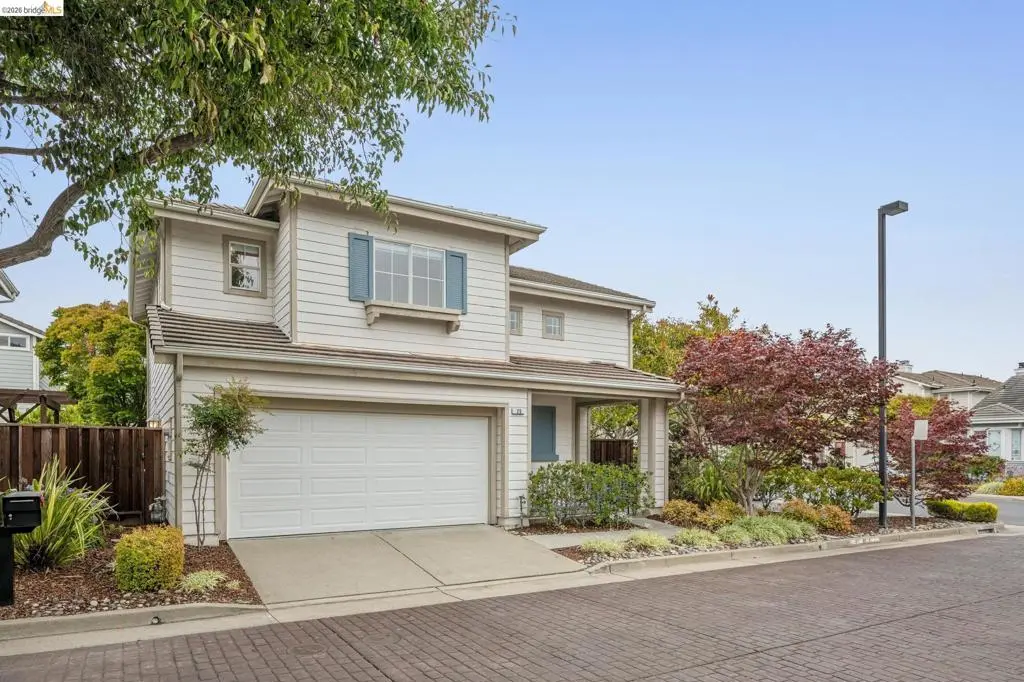 Single Family Residence for sale at 25 Farallon Ct, Richmond, CA featuring 3 beds and 3 baths