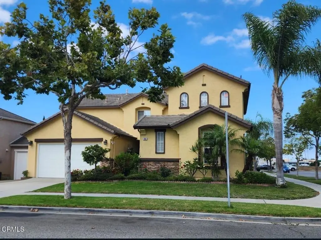 Single Family Residence for sale at 1361 Domingo Place, Oxnard, CA featuring 5 beds and 3 baths