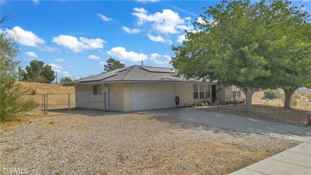17014 Montecito, Victorville, CA — listing photo 1