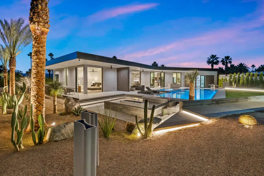 Single Family Residence for rent at 71272 San Gorgonio Road, Rancho Mirage, CA featuring 5 beds and 5 baths