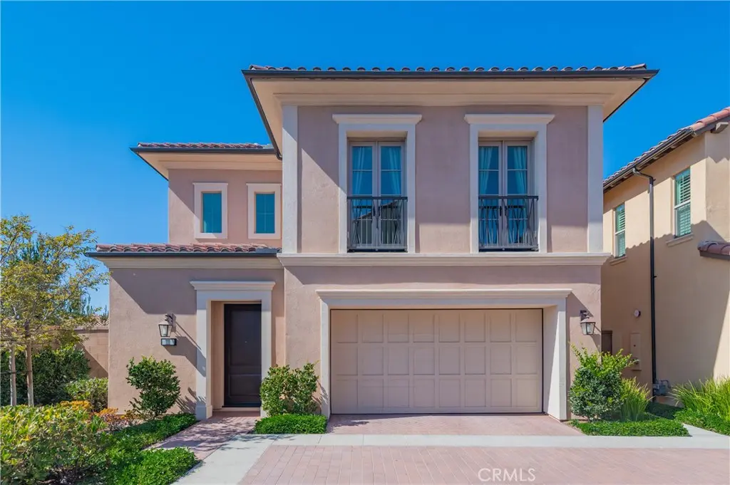 Residential Lease for rent at 111 Spotted Quail, Irvine, Orange County, CA featuring 3 beds and 3 baths