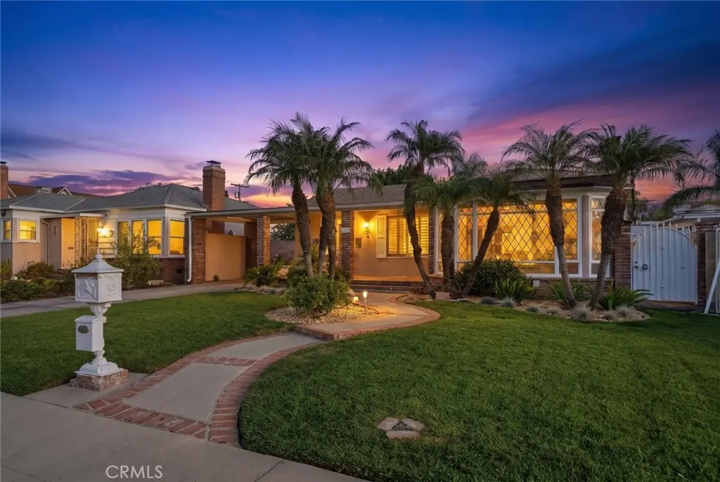 10832 Huston, North Hollywood, CA — listing photo 1