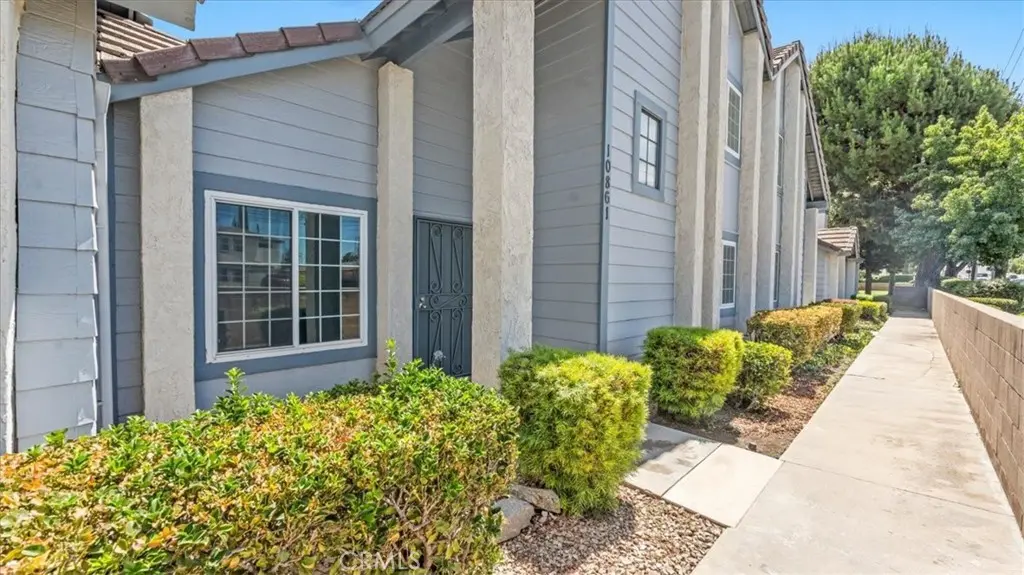 Condominium for rent at 10861 Mountain View, Loma Linda, CA featuring 2 beds and 2 baths