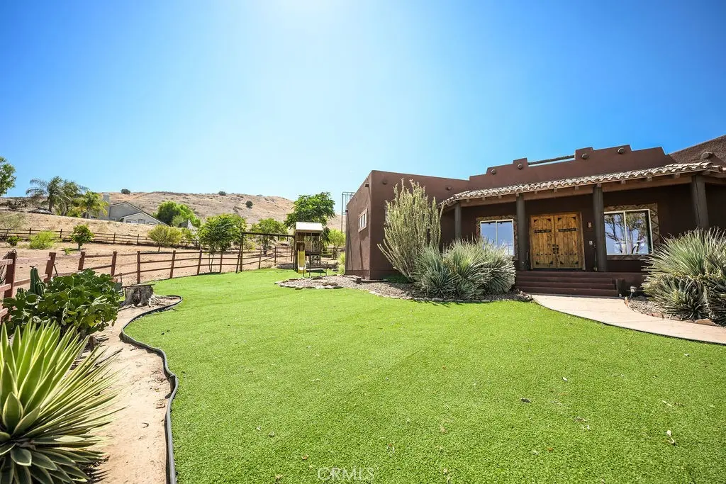 Single Family Residence for sale at 19217 Idaleona, Perris, CA featuring 3 beds and 2 baths